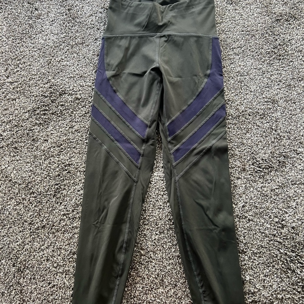 Zyia dark olive mesh luxe 7/8 24 inch leggings
